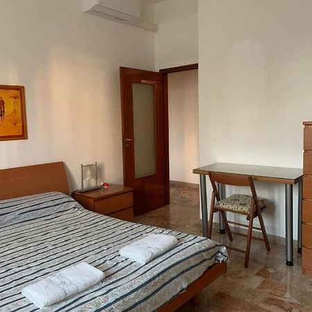 Comfortable Room Suitable 1-2 Pax Bologna Exterior foto